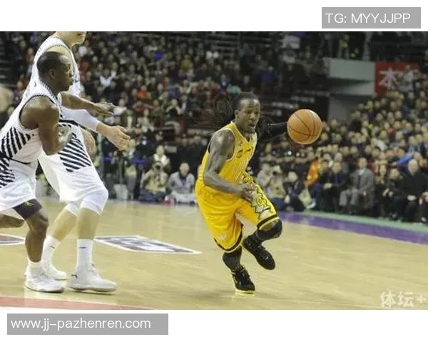 关键时刻凸显外援差距哈神用传球助球队死里逃生